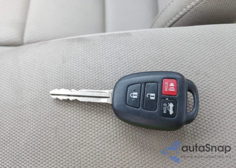 2016 Toyota Corolla Le Plus из США, поврежденный, VIN 5YFBURHEXGP480906